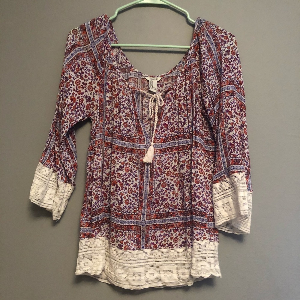 Patterned top